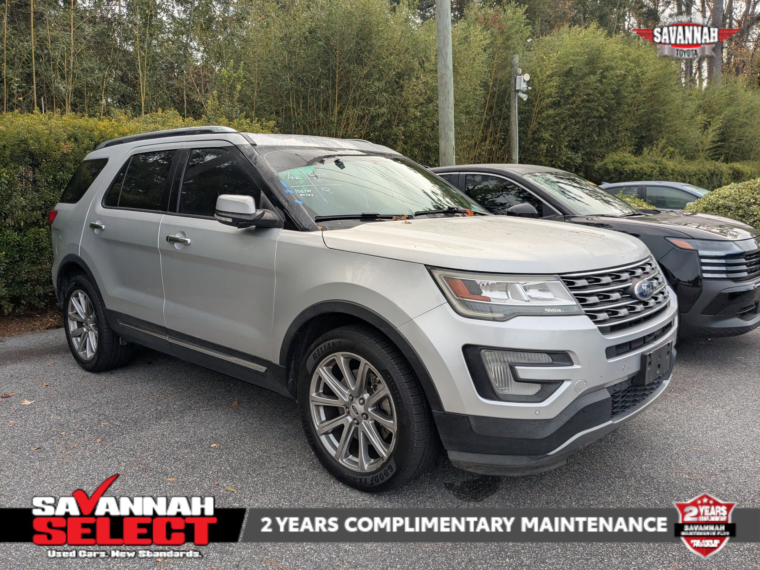 2017 Ford Explorer Limited's photo
