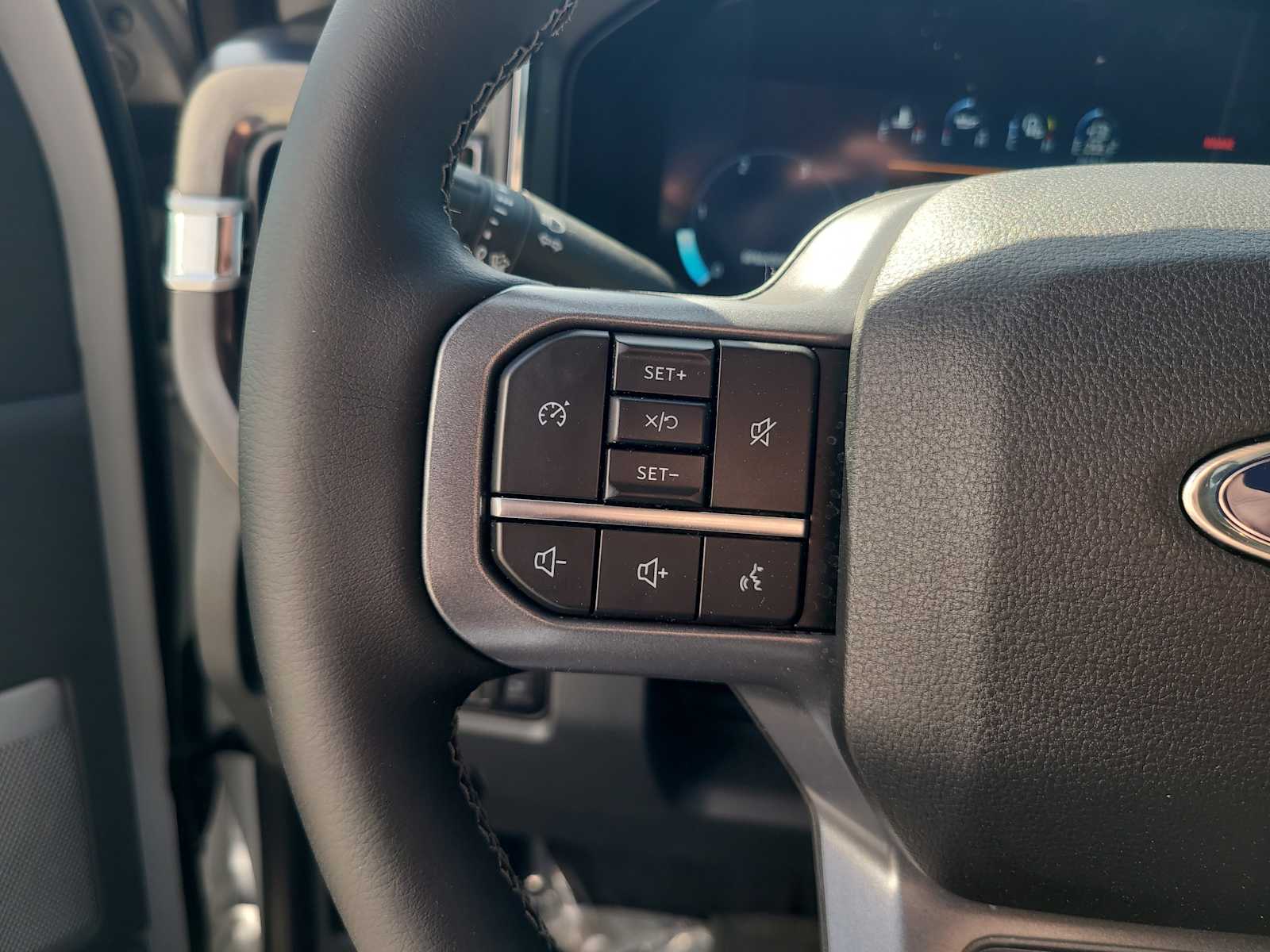 2025 Ford F-250 Lariat photo 13