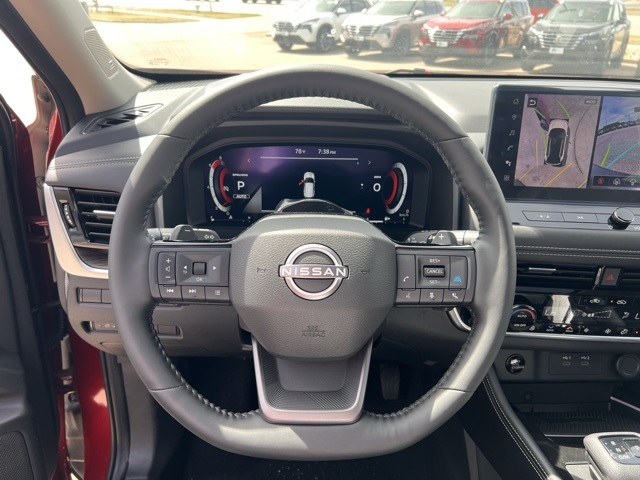 2025 Nissan Rogue Platinum photo 12