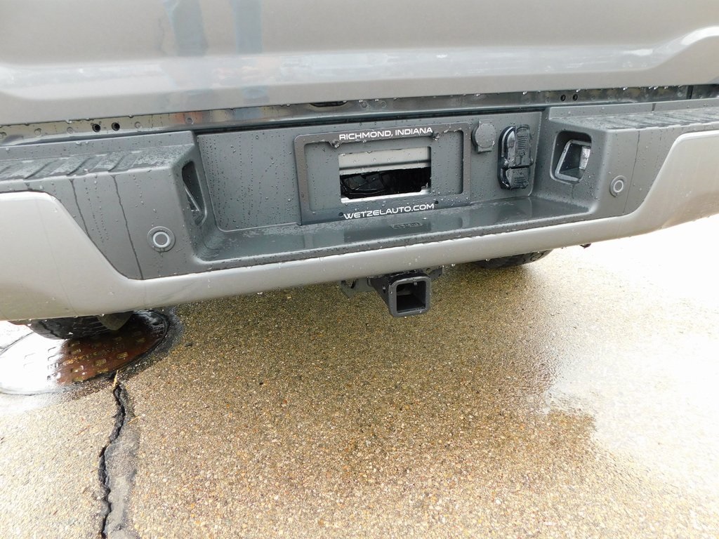 2025 Ford F-150 STX photo 5