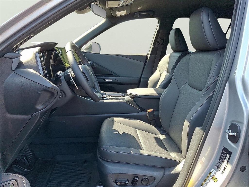 2025 Lexus TX 350 photo 4