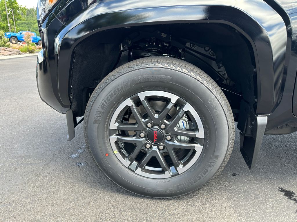 2025 Toyota Tacoma TRD Sport 4x4 Double Cab photo 11
