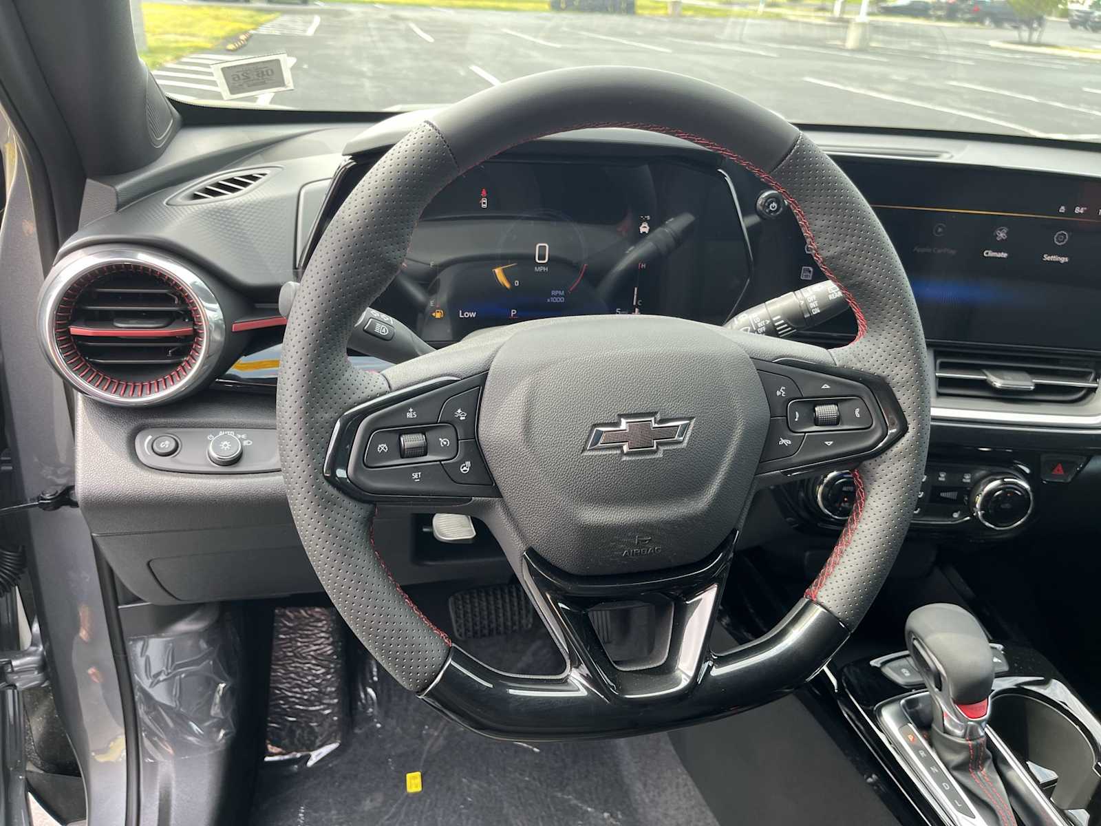 2025 Chevrolet Trax photo 14