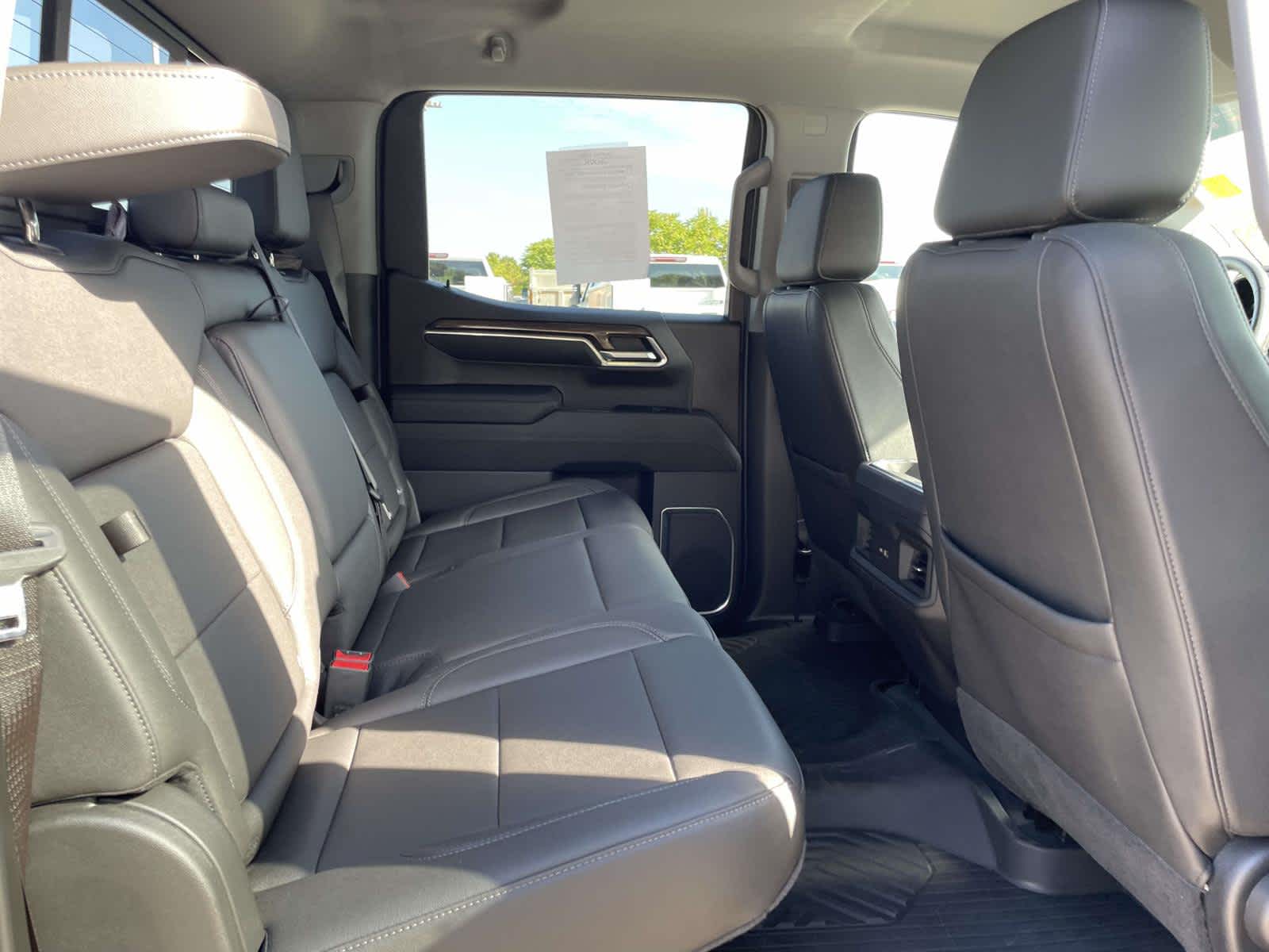 2022 Chevrolet Silverado 1500 LT Trail Boss photo 14