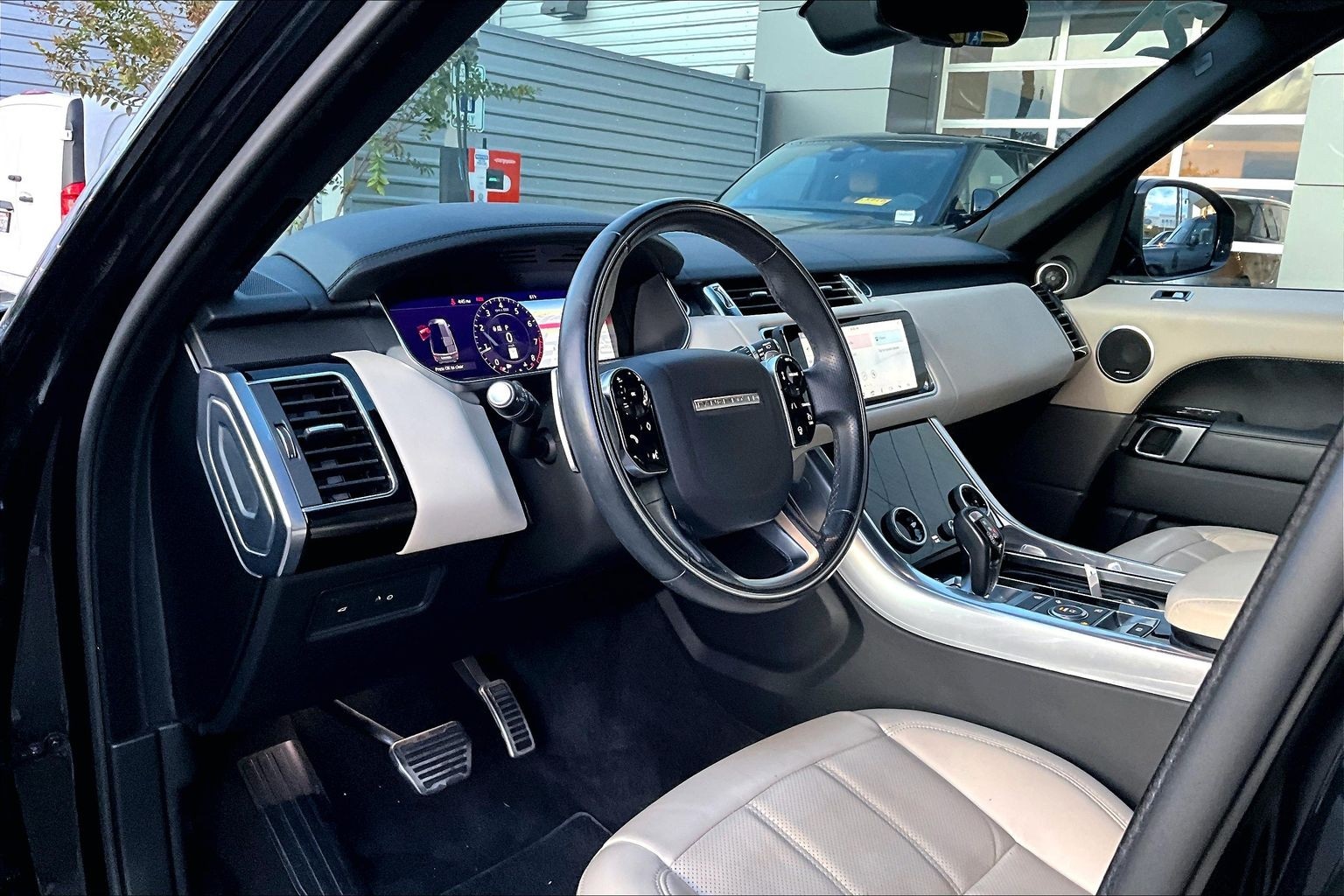 2021 Land Rover Range Rover Sport HSE Dynamic photo 2