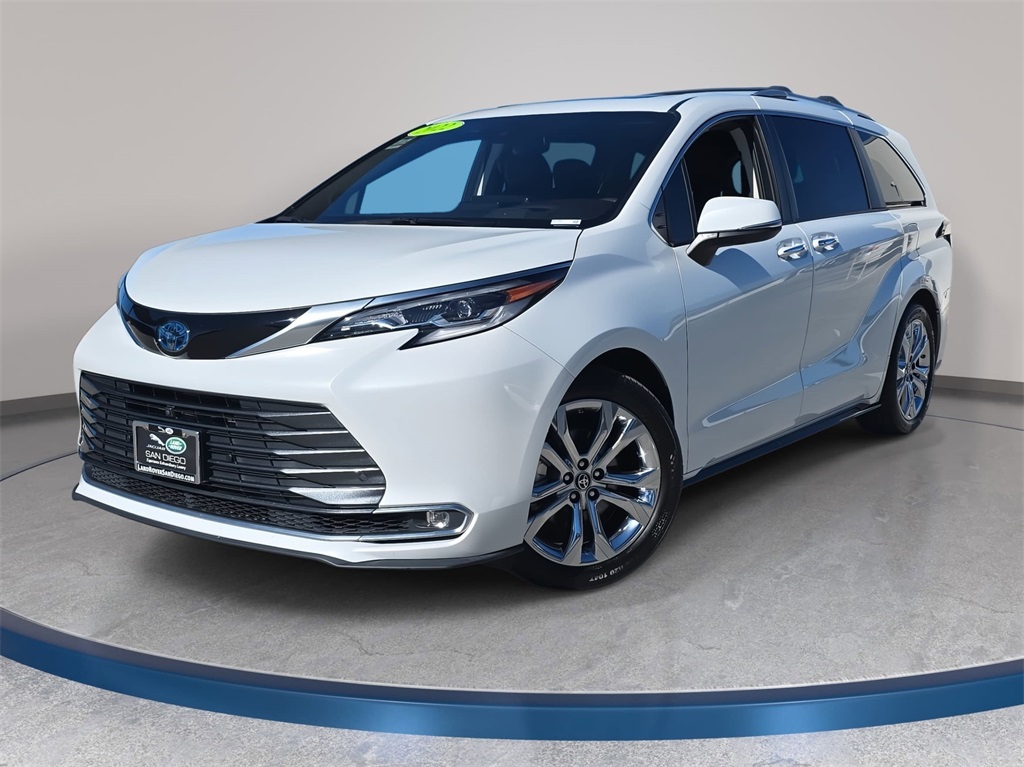 2022 Toyota Sienna Platinum
