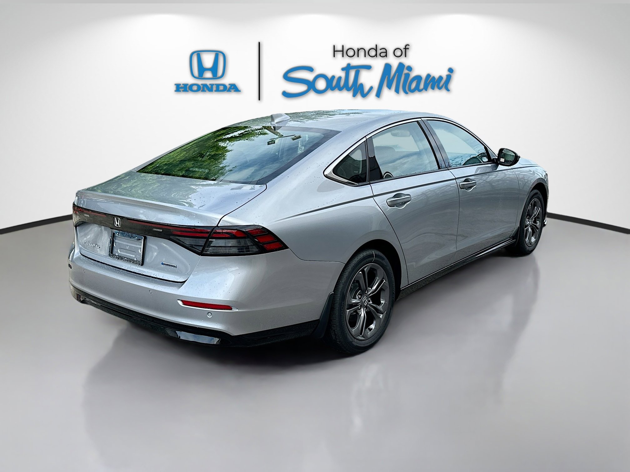 2025 Honda Accord Hybrid EX-L photo 6