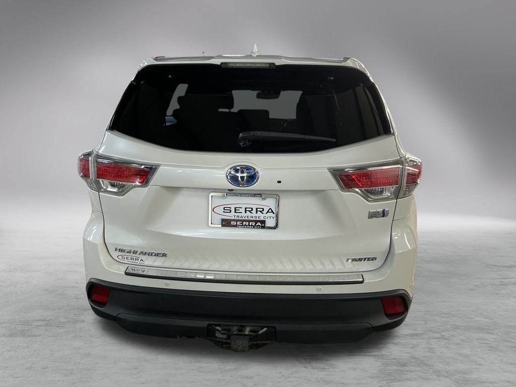 2015 Toyota Highlander Hybrid Limited Platinum photo 4