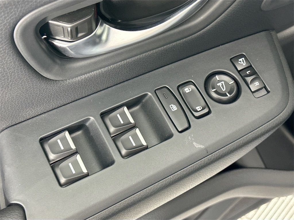 2025 Honda Pilot TrailSport photo 19
