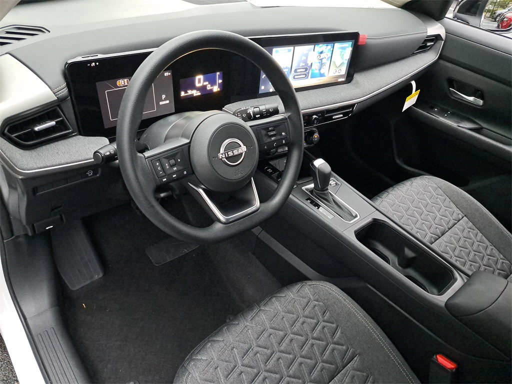 2026 Nissan Kicks SV photo 16