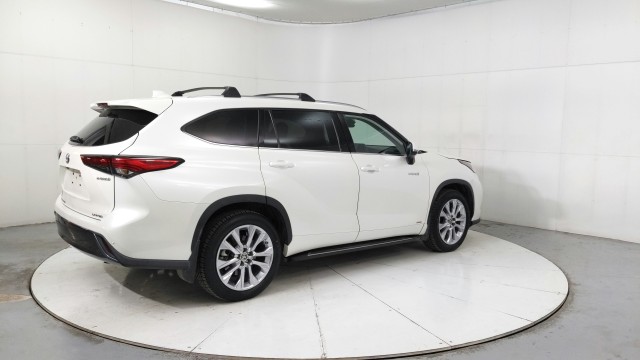 Used 2021 Blizzard Pearl Toyota Hybrid Limited image 5
