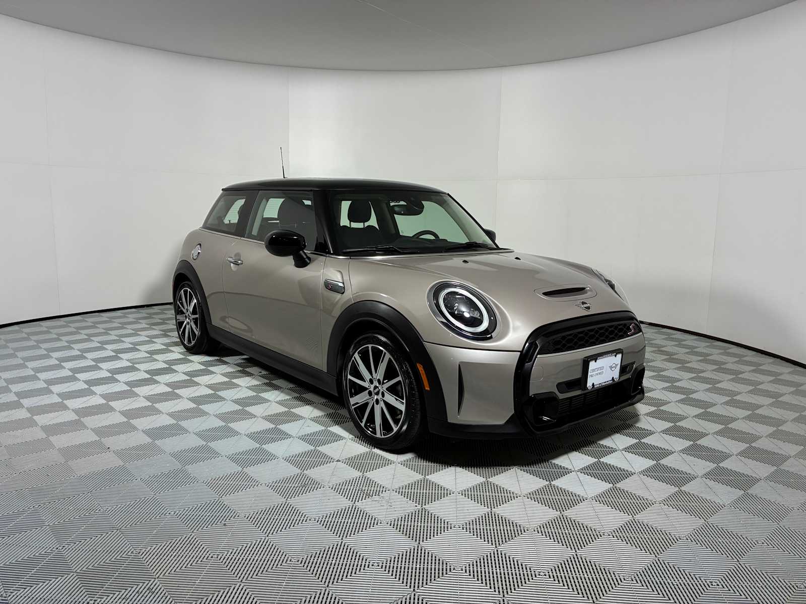2023 MINI 3 Door S