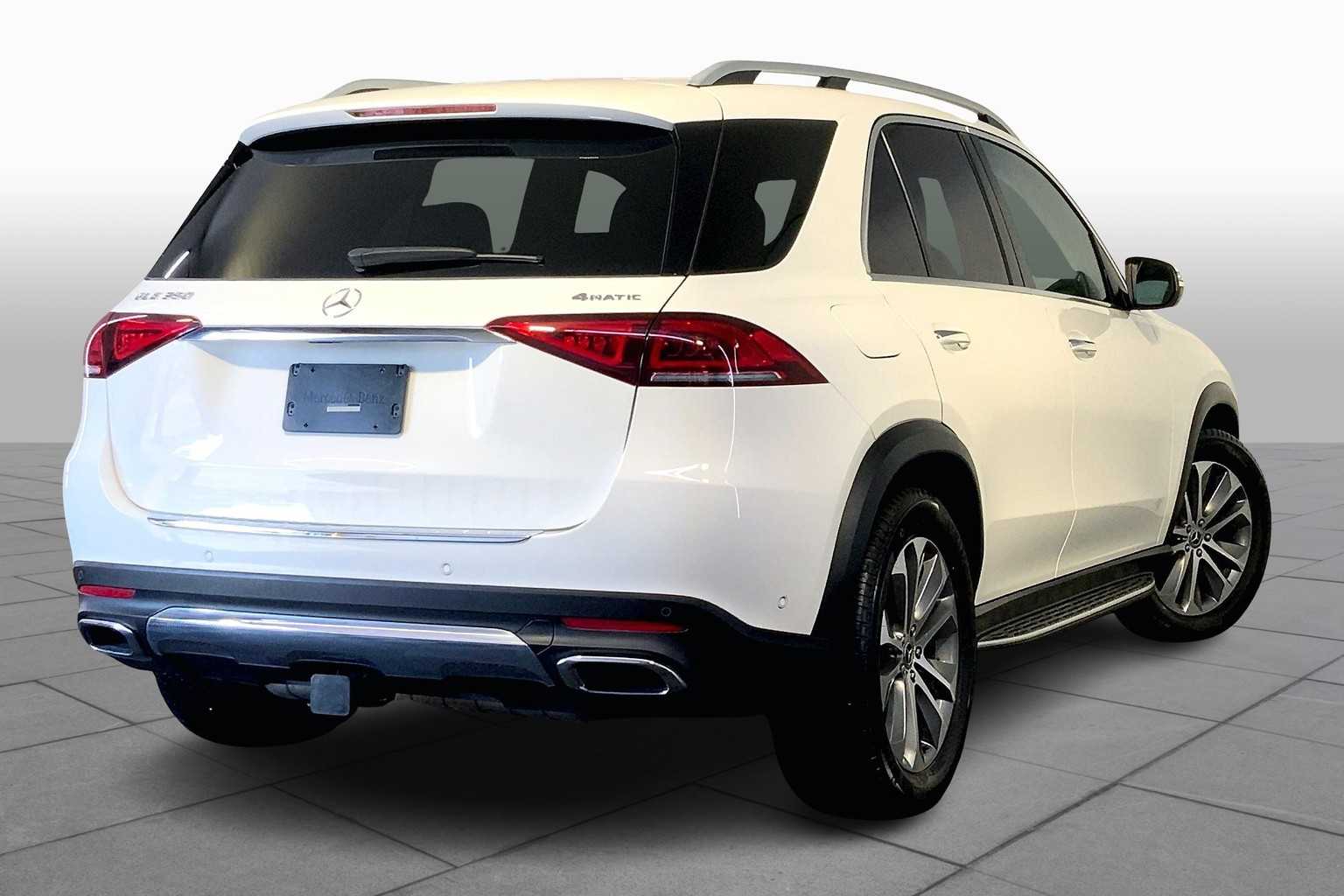 2020 Mercedes Benz GLE 350 4MATIC photo 3