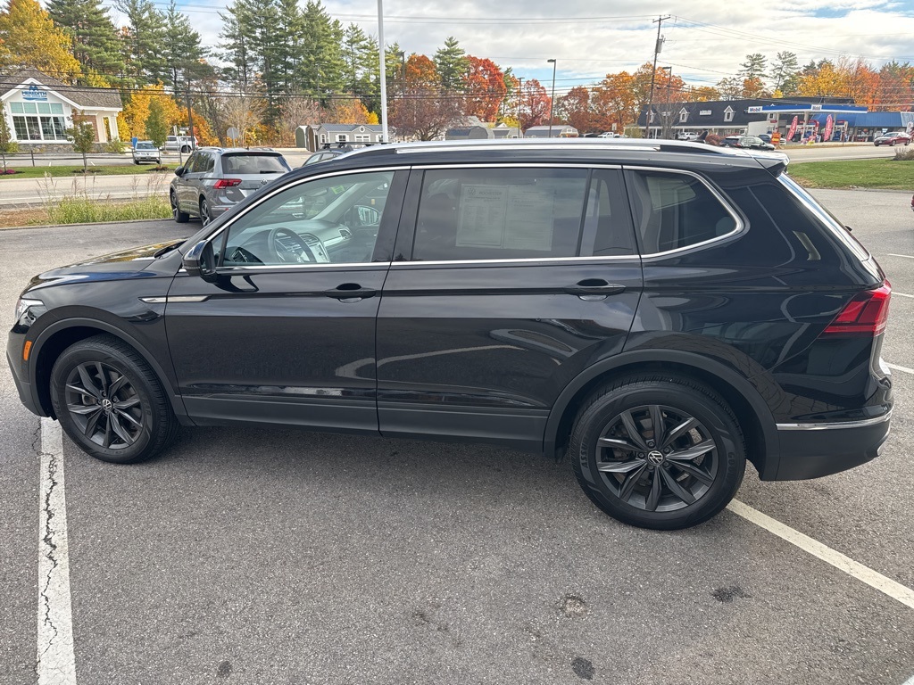 2023 Volkswagen Tiguan SE photo 4