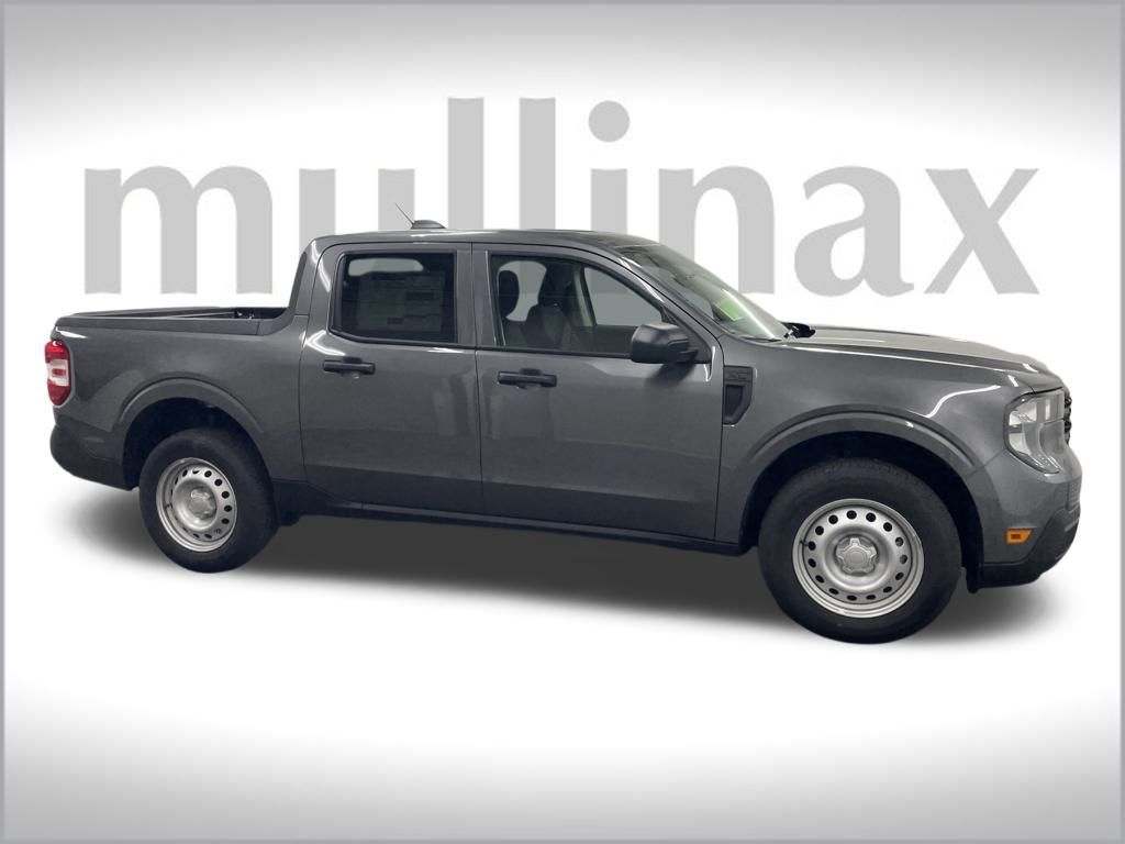 2025 Ford Maverick XL photo 2