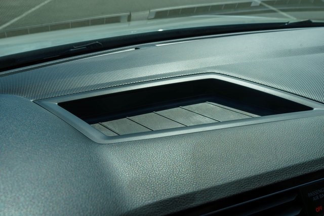 2022 Volkswagen Tiguan SE photo 21