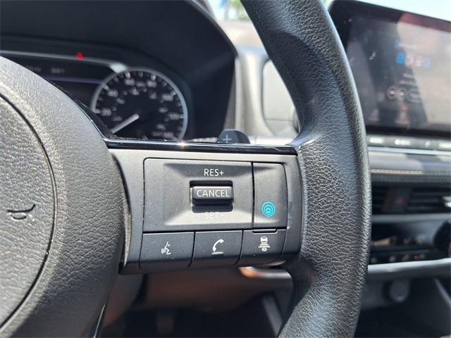 2023 Nissan Rogue SV photo 17