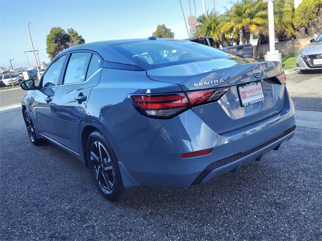 2025 Nissan Sentra SV photo 10