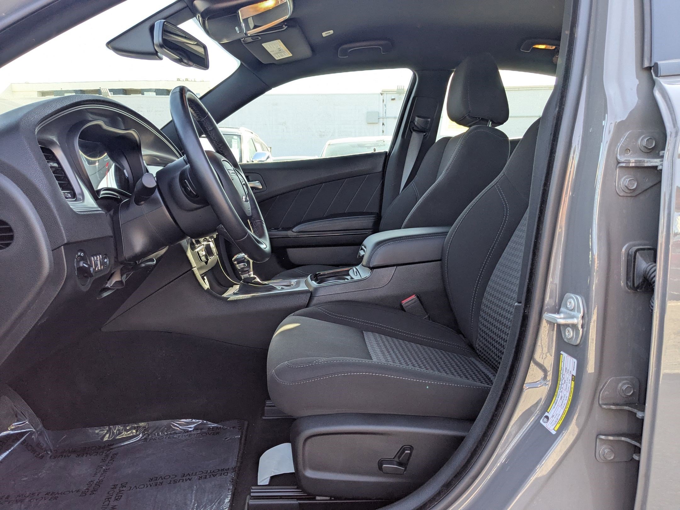 2023 Dodge Charger SXT AWD photo 23