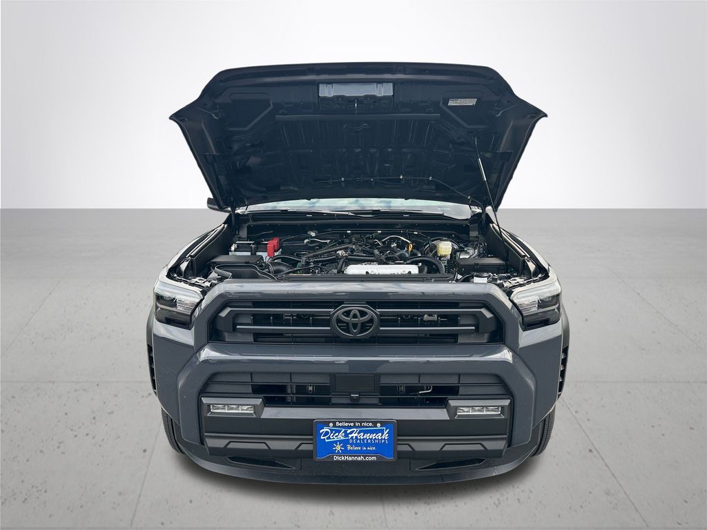 2025 Toyota 4Runner SR5 photo 4