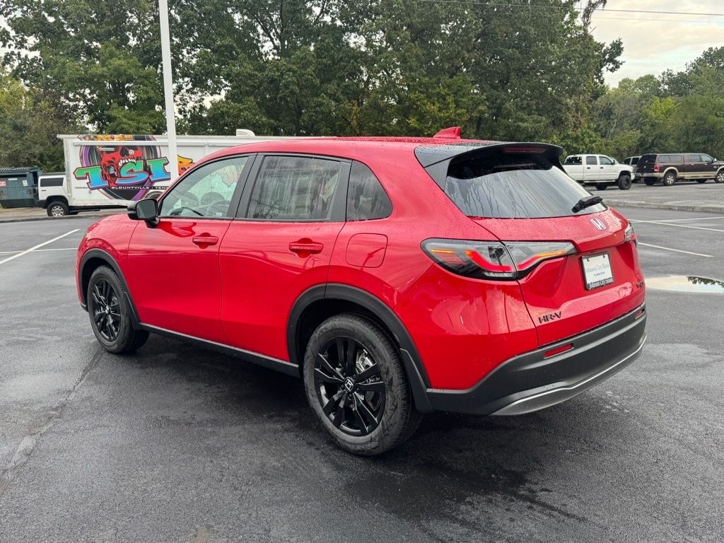 2026 Honda HR-V Sport photo 3