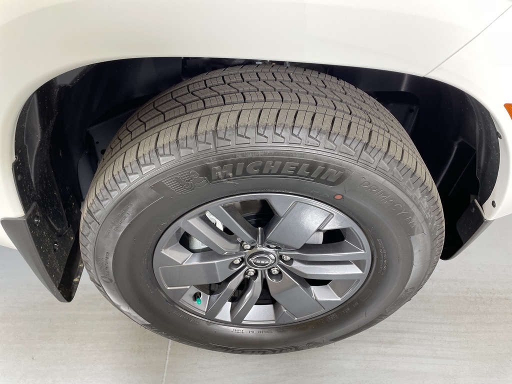 2025 Nissan Frontier SV photo 10