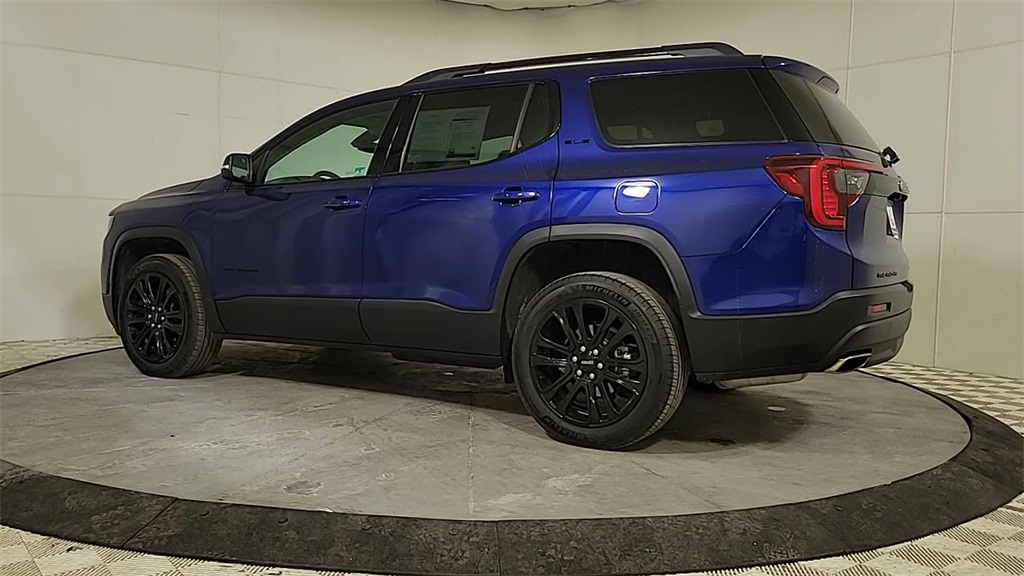 2023 GMC ACADIA - Image 5