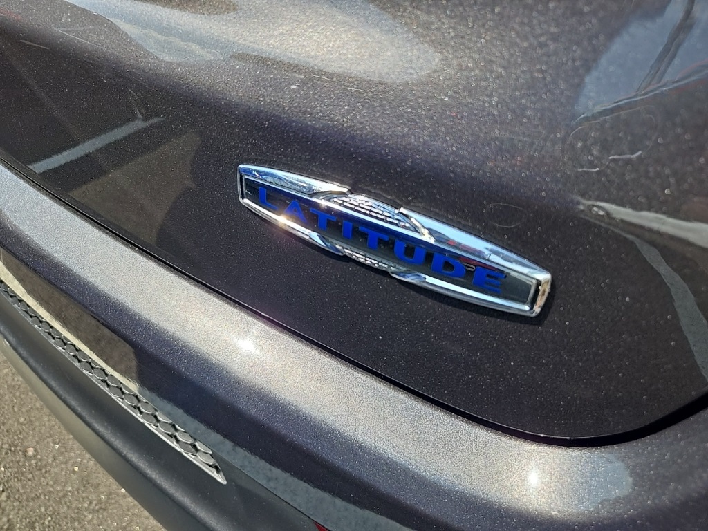 2018 Jeep Compass Latitude photo 10
