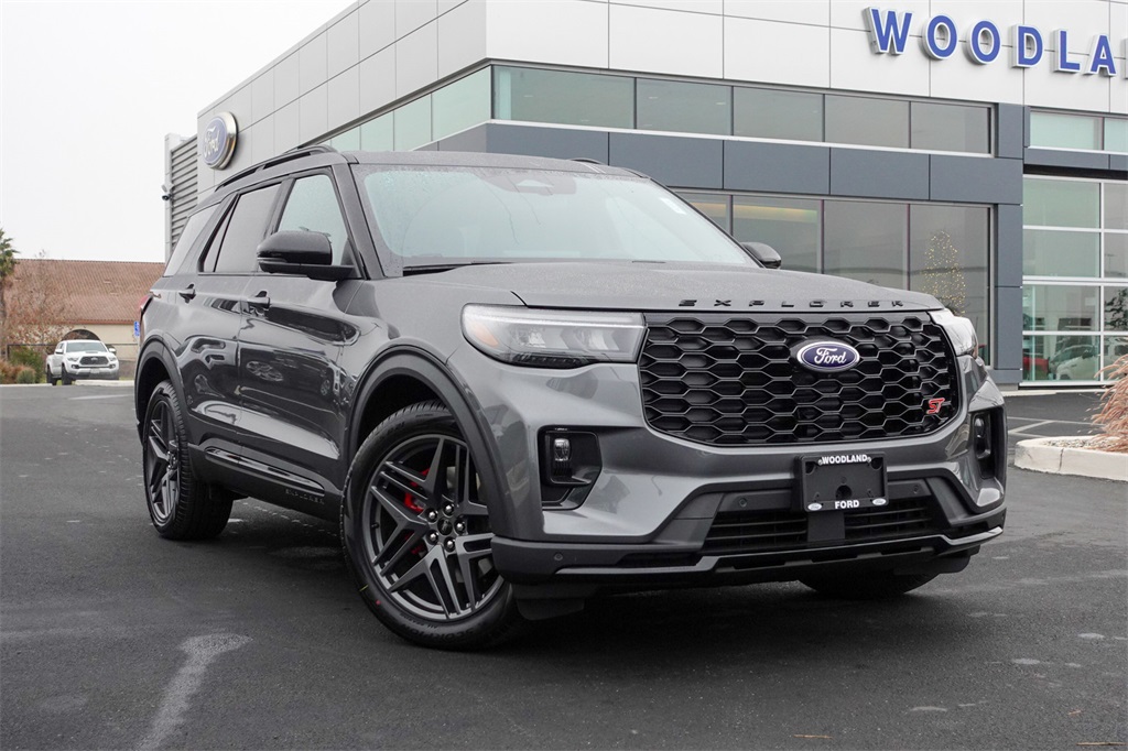 2026 Ford Explorer ST's photo