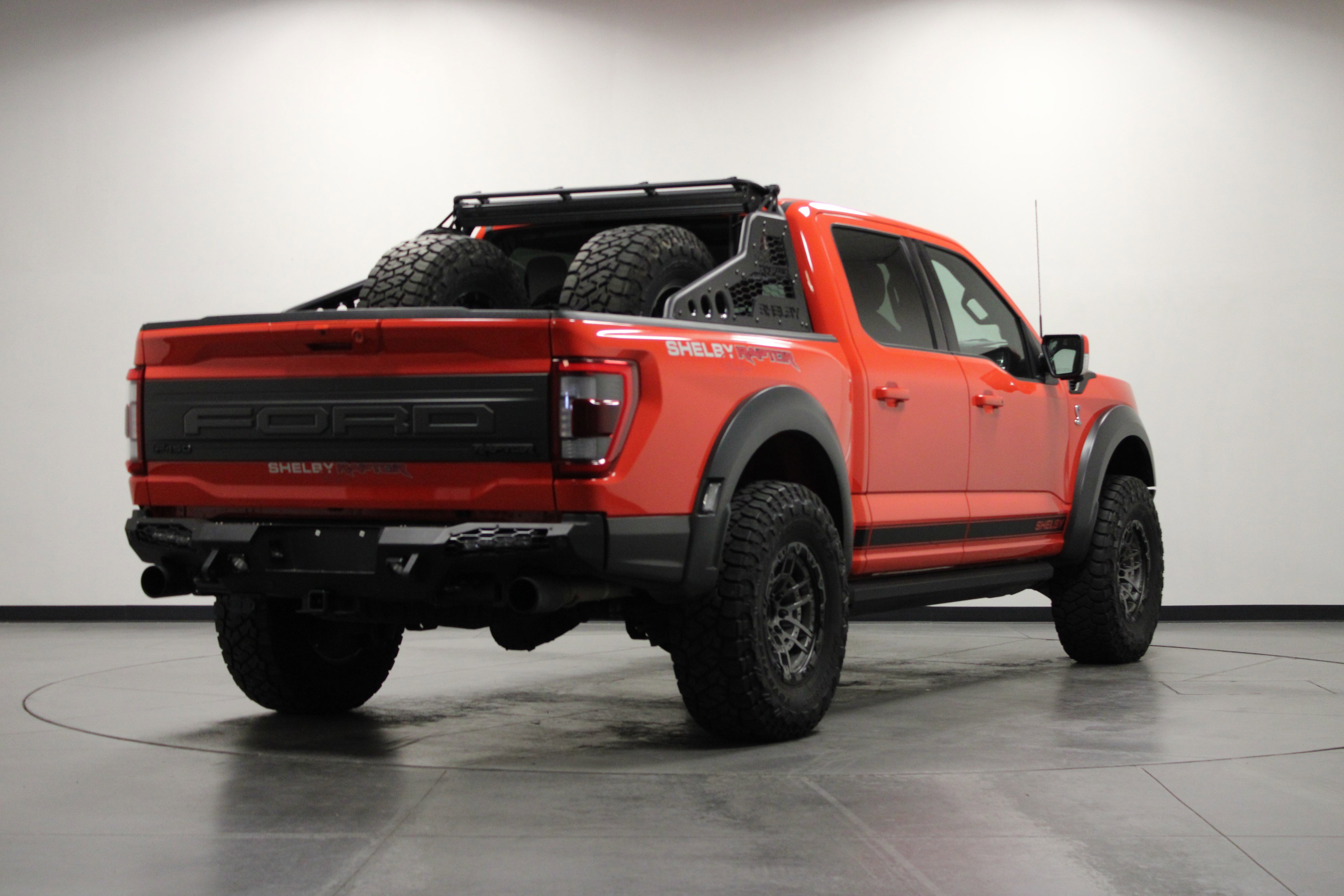 2023 Ford F-150 Raptor photo 3