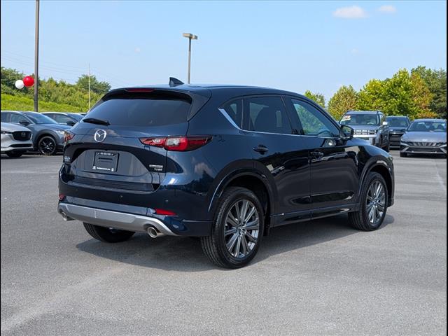 2025 Mazda CX-5 Signature photo 4