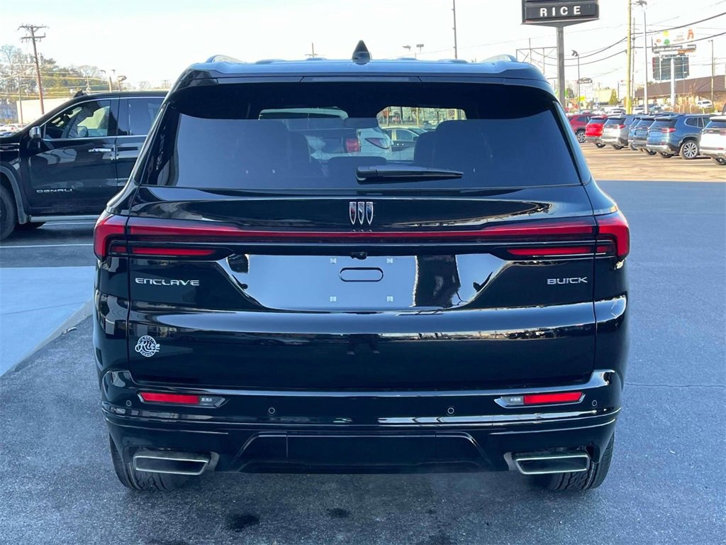 2025 Buick Enclave Sport Touring photo 4