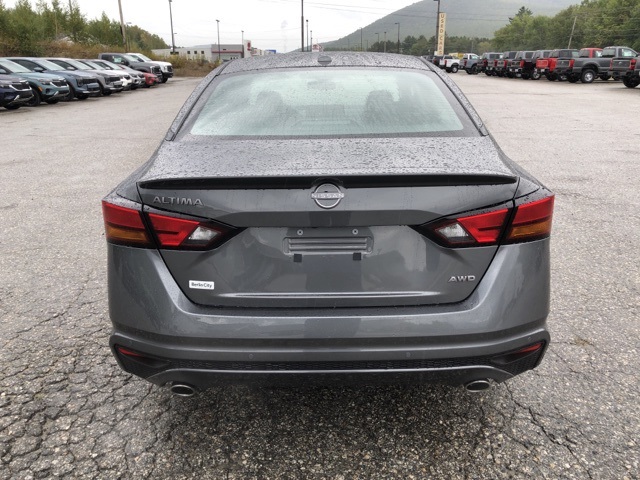 2025 Nissan Altima 2.5 SV photo 4