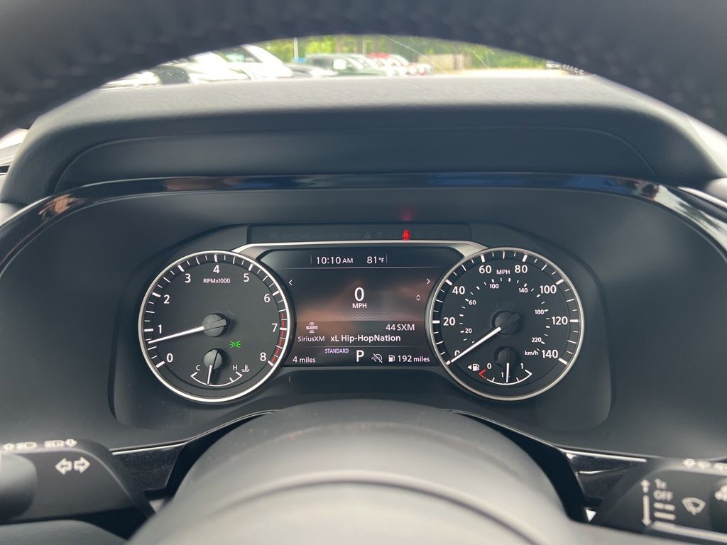 2025 Nissan Pathfinder SV photo 4