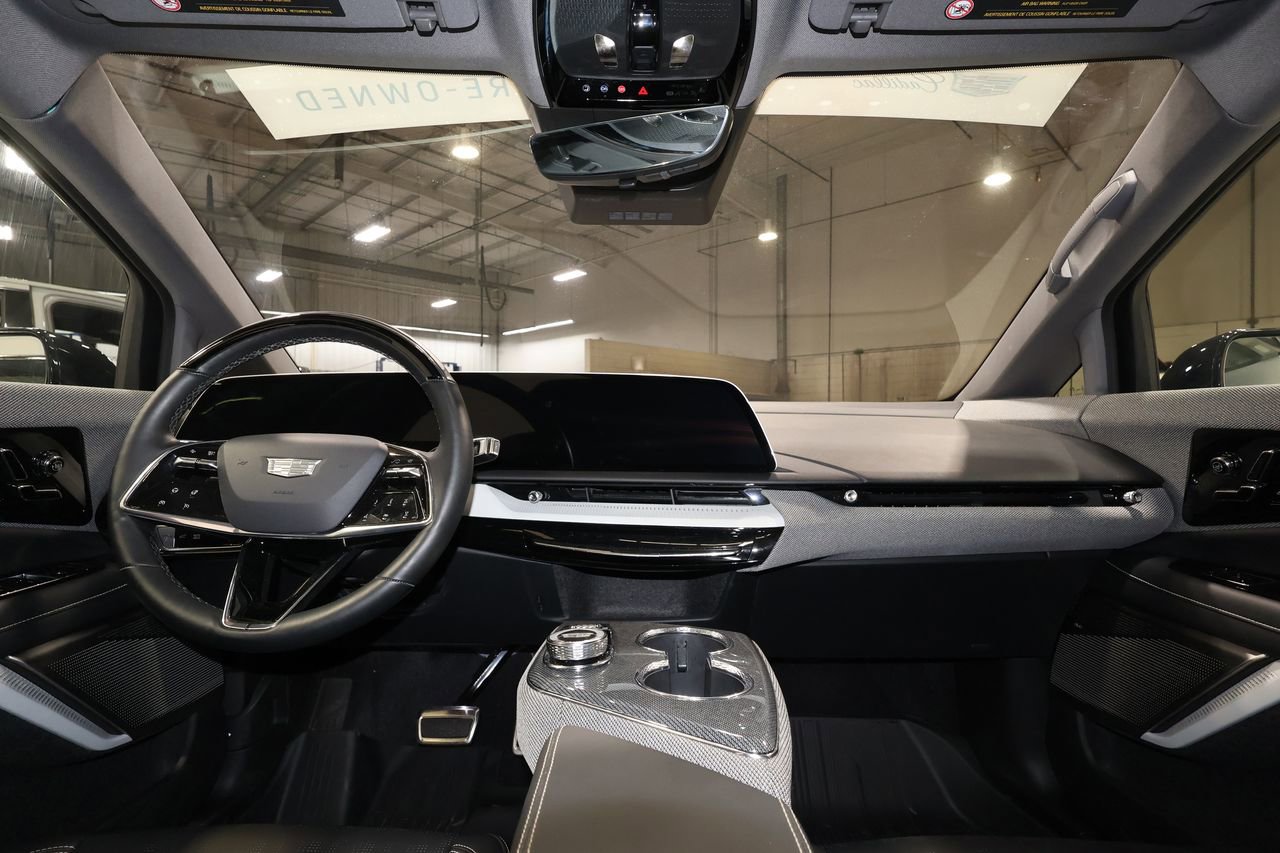 2025 Cadillac Optiq Sport photo 25