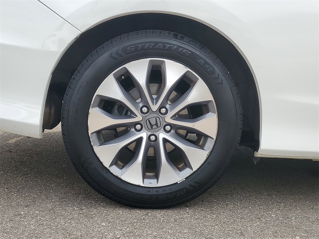 2014 Honda Accord photo 5