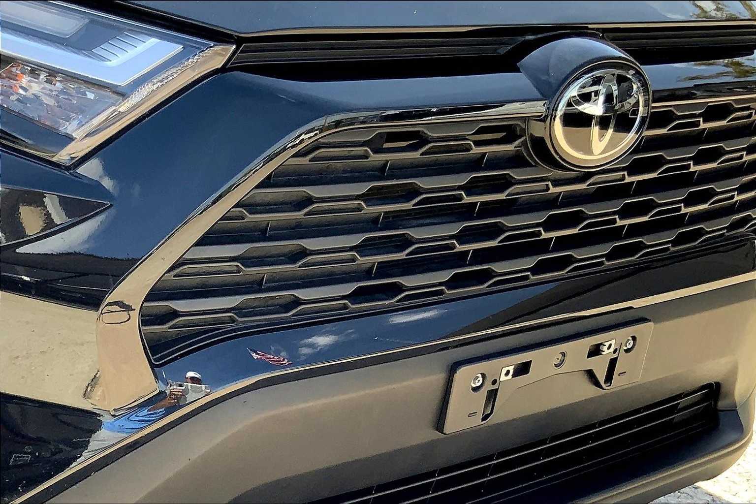 2024 Toyota RAV4 LE photo 26