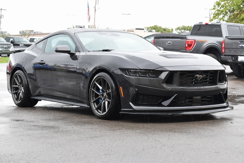 2024 Ford Mustang Dark Horse photo 3
