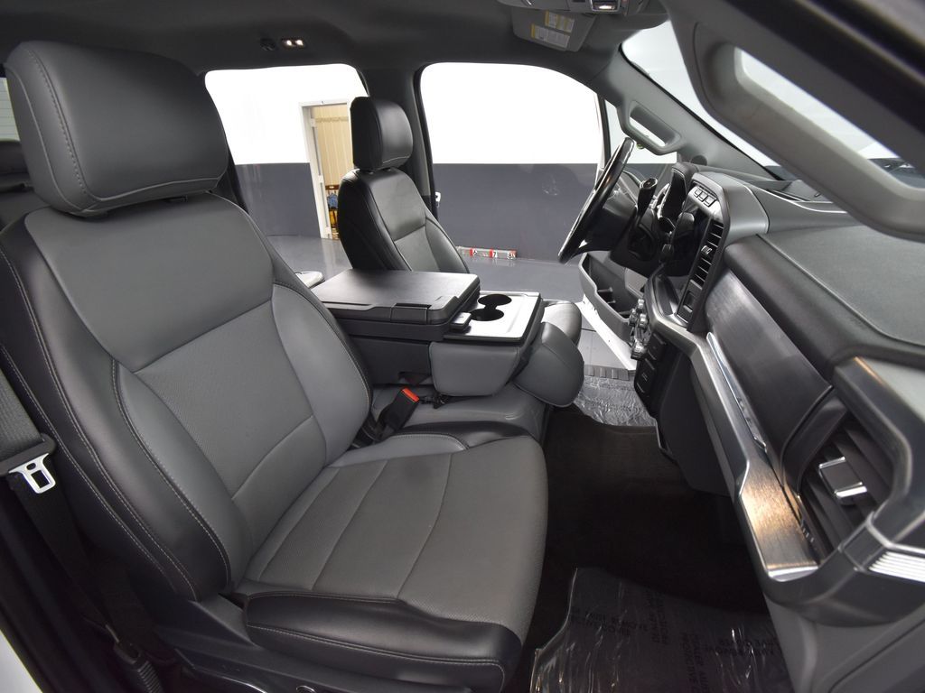 2021 Ford F-150 Lariat photo 39