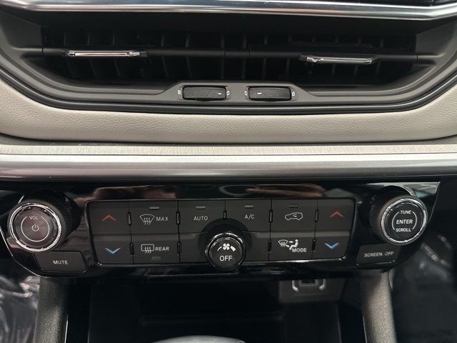 2025 Jeep Compass Limited photo 17