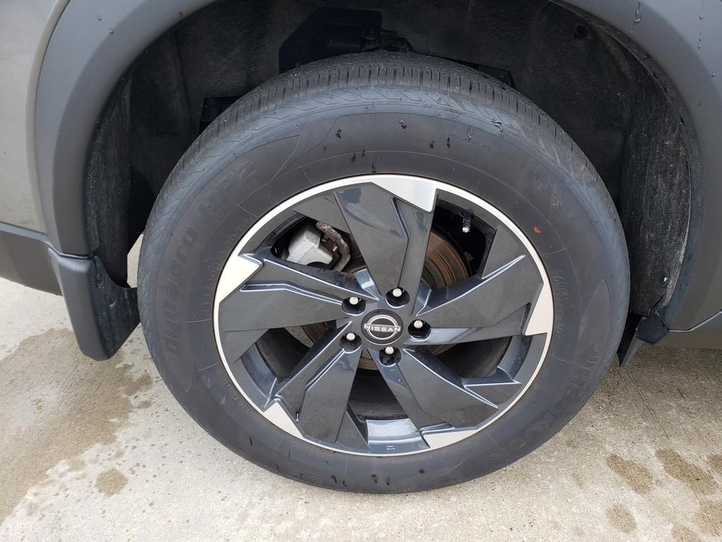 2024 Nissan Rogue SV photo 41