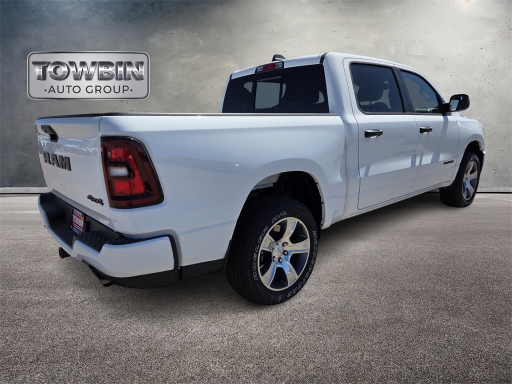 2025 Ram 1500 Tradesman photo 2