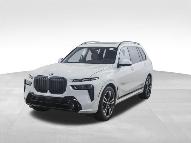 2026 BMW X7 40i's photo