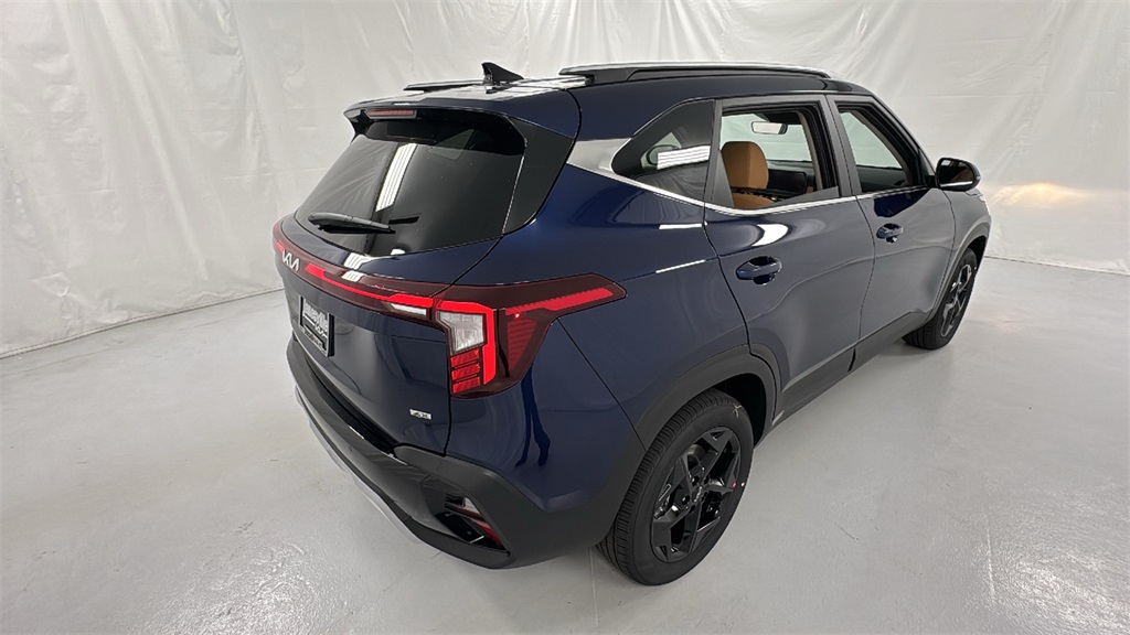 2026 Kia Seltos EX photo 3