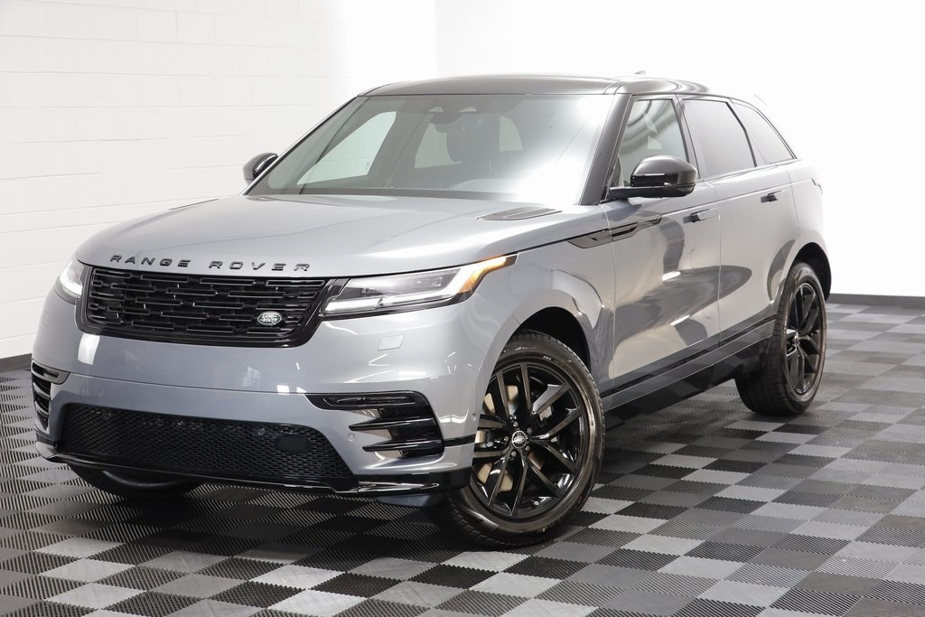 2026 Land Rover Range Rover Velar Dynamic SE
