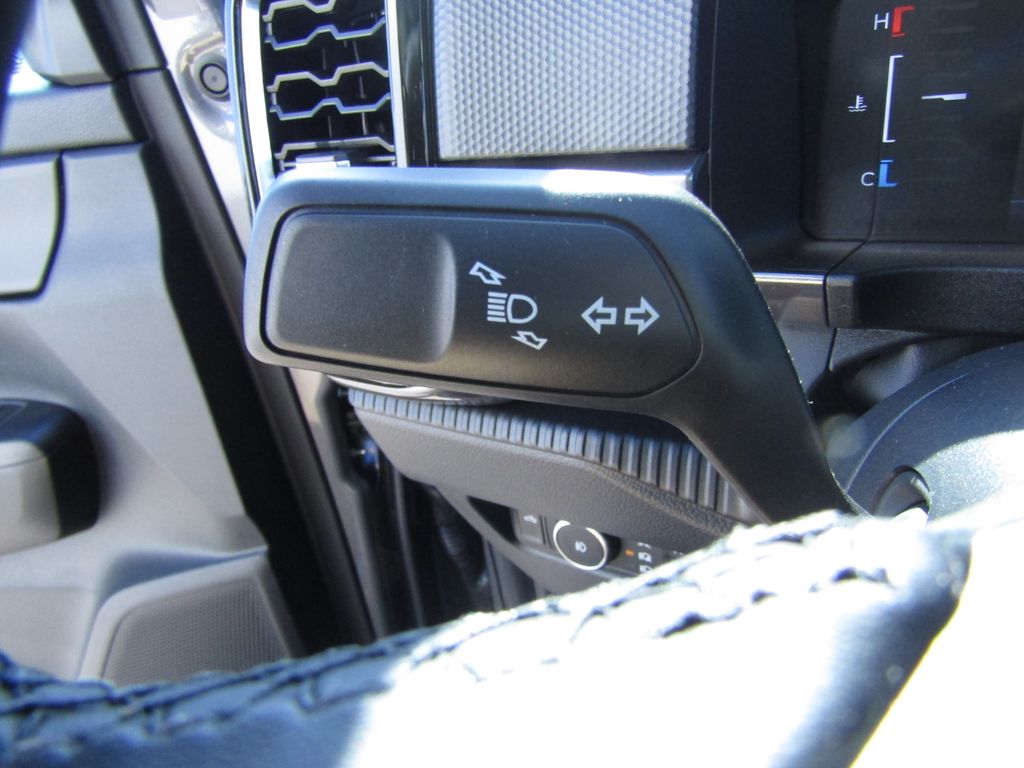 2025 Ford Ranger XLT photo 19