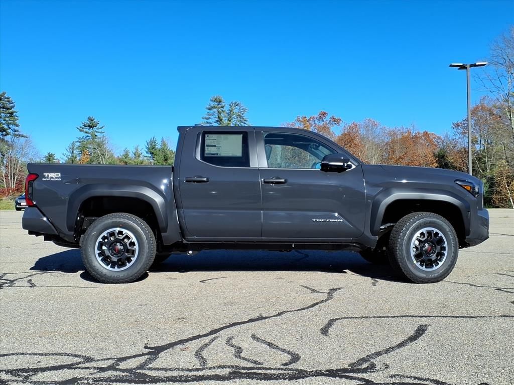 2025 Toyota Tacoma TRD Off-Road 4x4 Double Cab photo 3