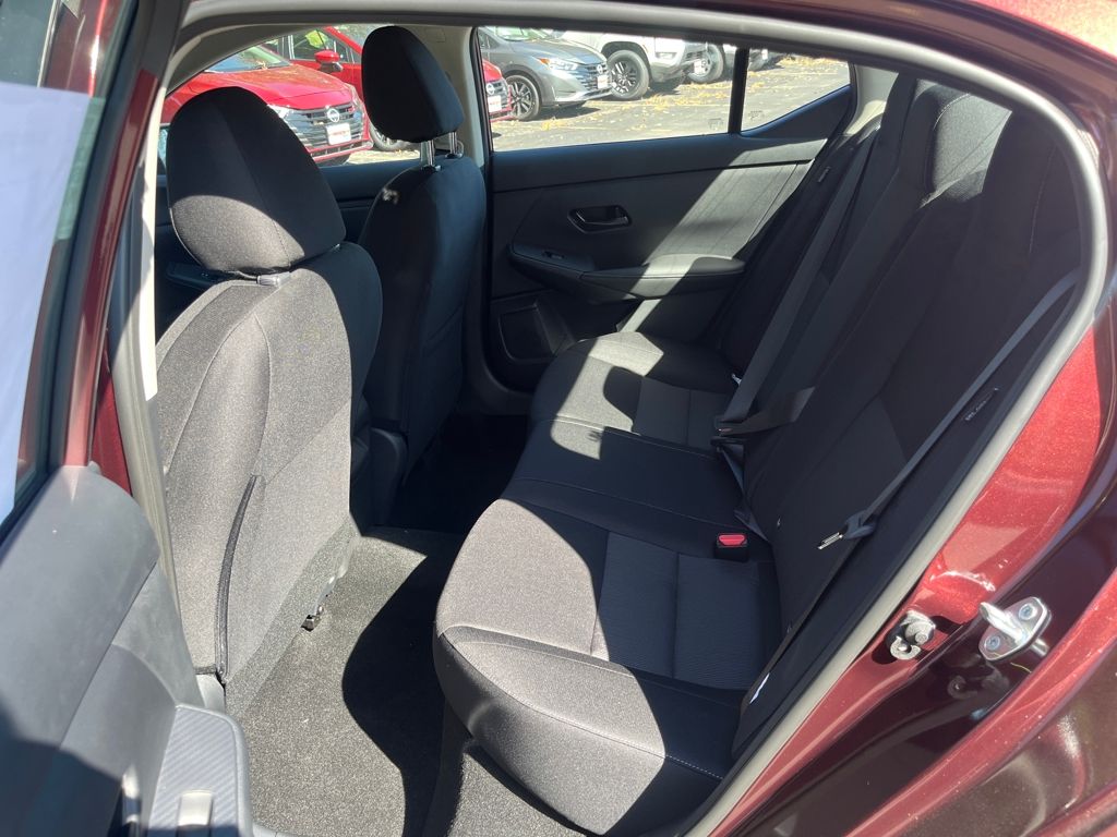2025 Nissan Sentra SV photo 12