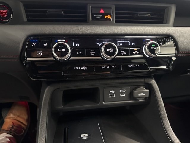 2025 Honda Pilot Black Edition photo 32