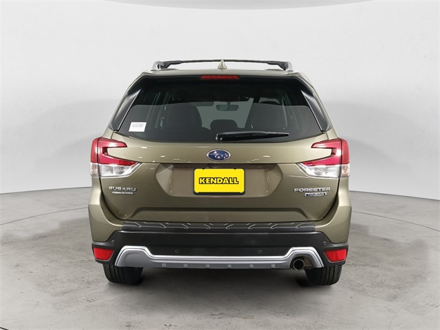 2023 Subaru Forester Touring photo 4
